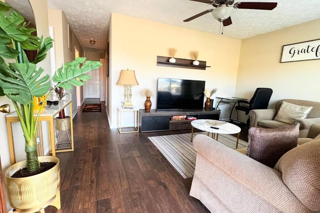 Foundation Paradise Fayetteville Εξωτερικό φωτογραφία